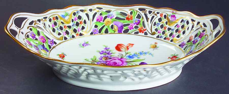 Chateau Dresden-Royal Dresner Art 10" Pierced Oval Bowl by Schumann - Bavaria-1