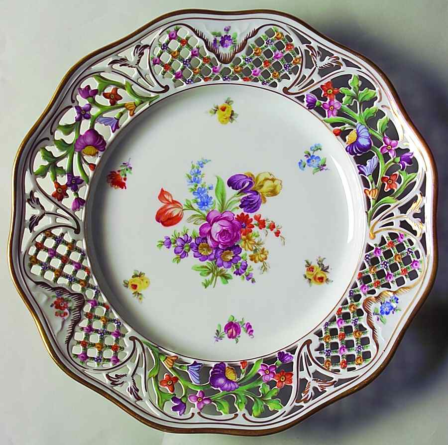 Chateau Dresden-Royal Dresner Art Service Plate (Charger) by Schumann - Bavaria-1