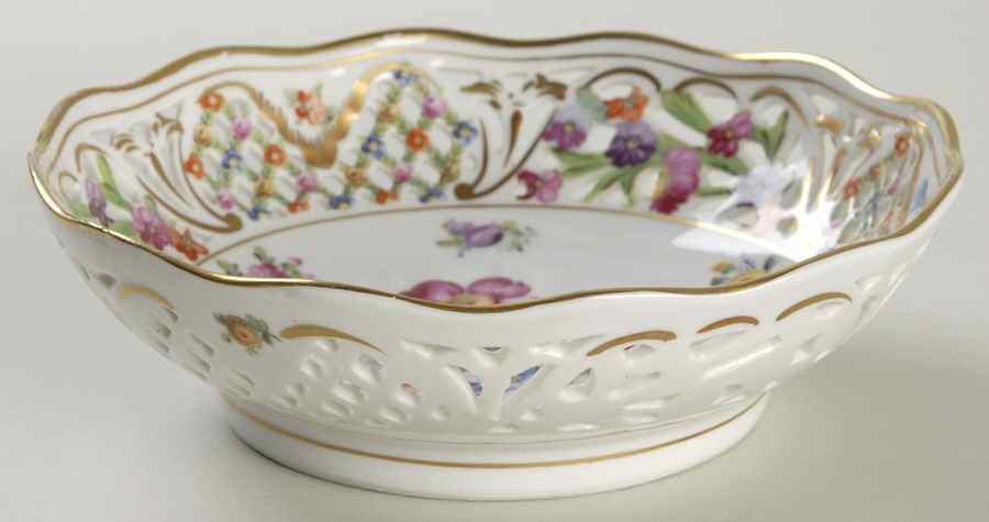 Chateau Dresden-Royal Dresner Art 5" Round Nut Dish by Schumann - Bavaria-1