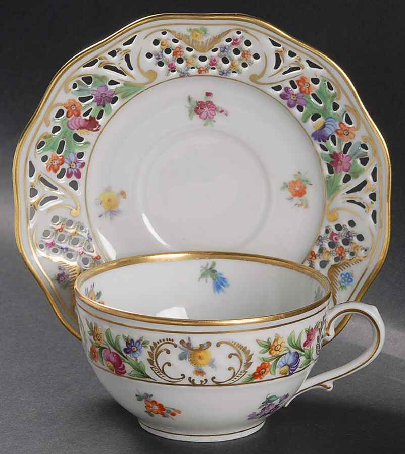 Chateau Dresden-Royal Dresner Art Flat Cup & Saucer Set by Schumann - Bavaria-1