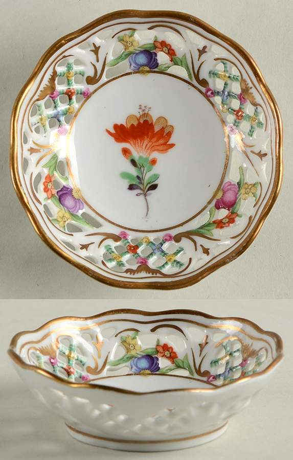 Chateau Dresden-Royal Dresner Art Nut Dish by Schumann - Bavaria-1