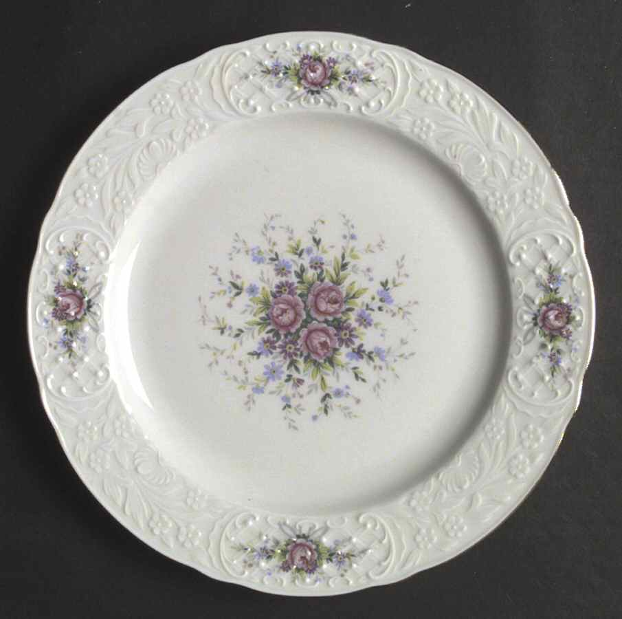 Dauphine Dinner Plate by Schumann - Bavaria-1