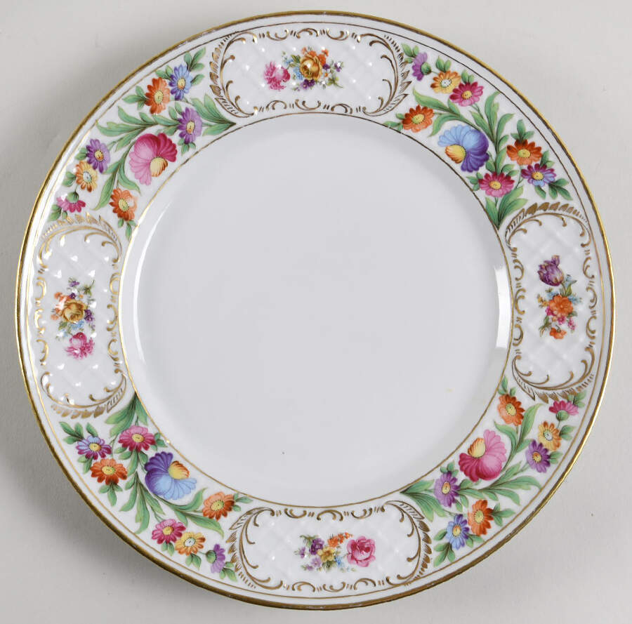 Dresdener Dresdner Art (Smooth) Dinner Plate by Schumann - Bavaria-1
