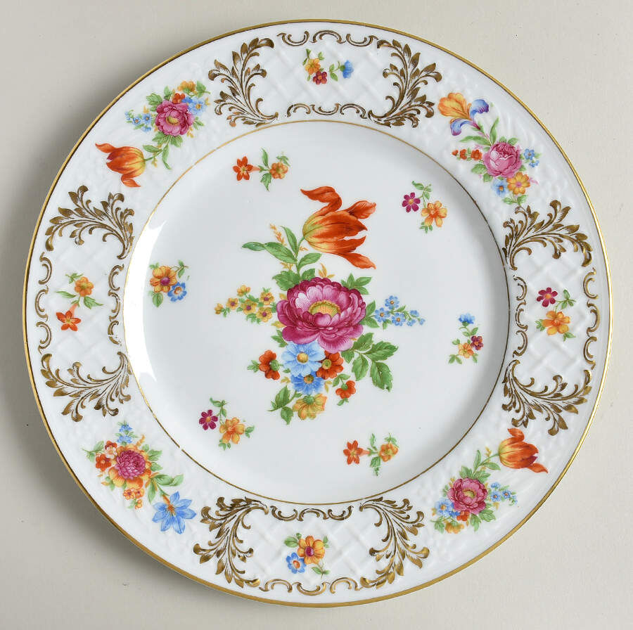 Dresdener Dresdner Art (Smooth) Large Dinner Plate by Schumann - Bavaria-1