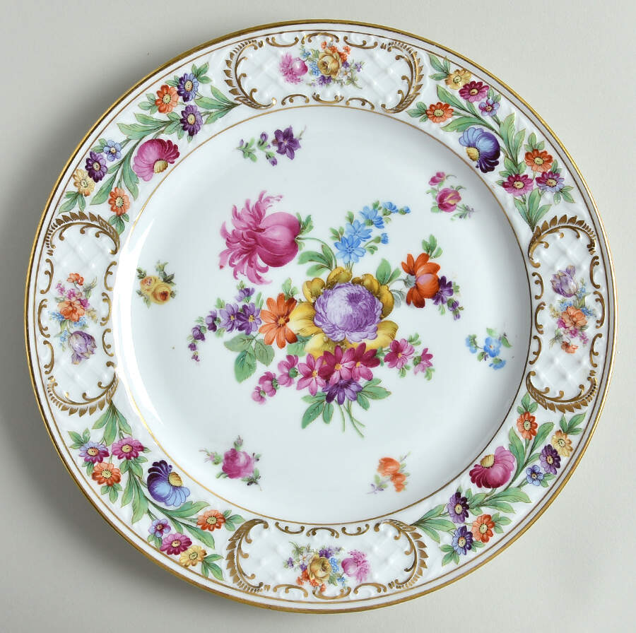 Dresdener Dresdner Art (Smooth) Dinner Plate by Schumann - Bavaria-1