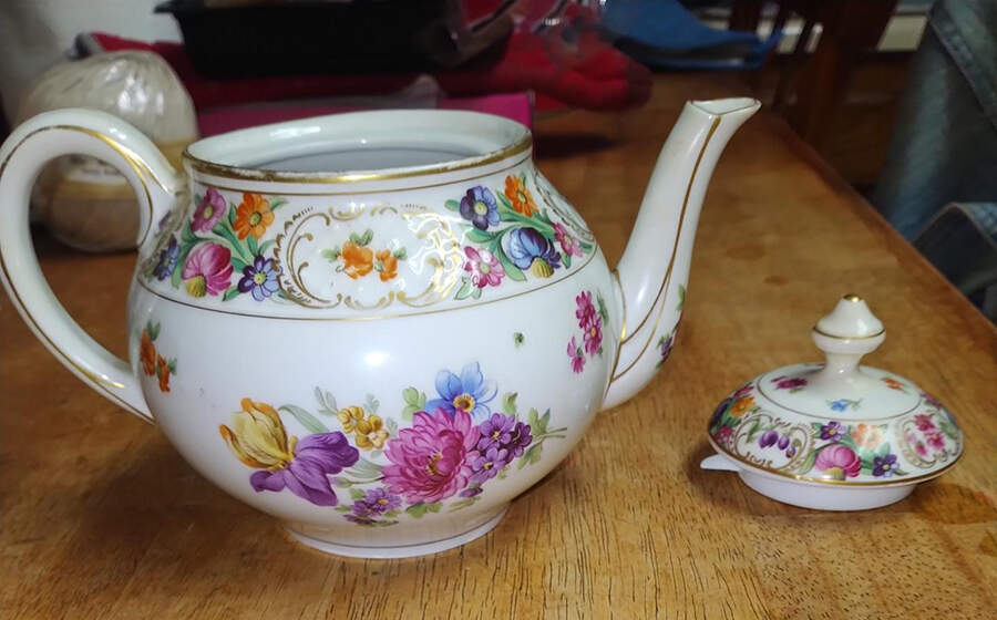 Dresdner Art (Smooth) Mini Teapot & Lid by Schumann - Bavaria-1
