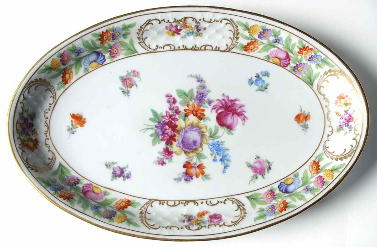 Dresdener Dresdner Art (Smooth) 12" Oval Serving Platter by Schumann - Bavaria-1