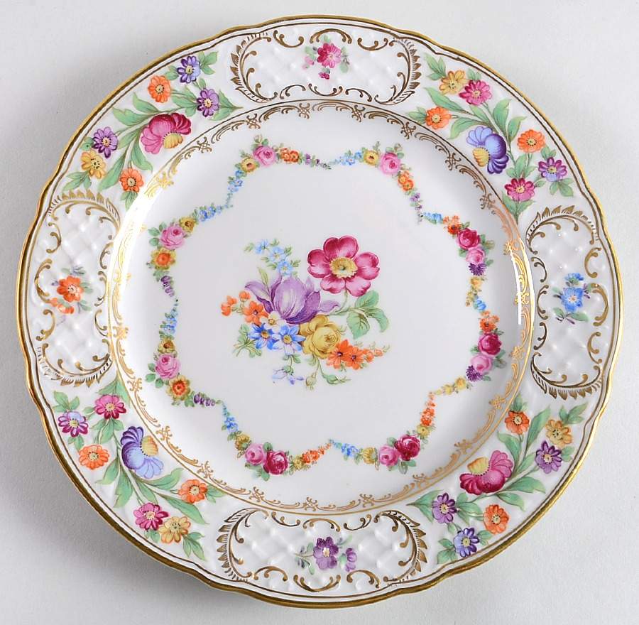 Dresden Garland Luncheon Plate by Schumann - Bavaria-1