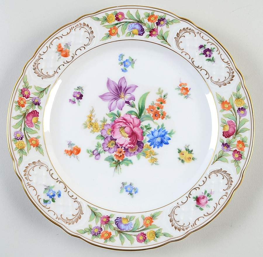 Empress Dresden Flowers Dinner Plate by Schumann - Bavaria ...