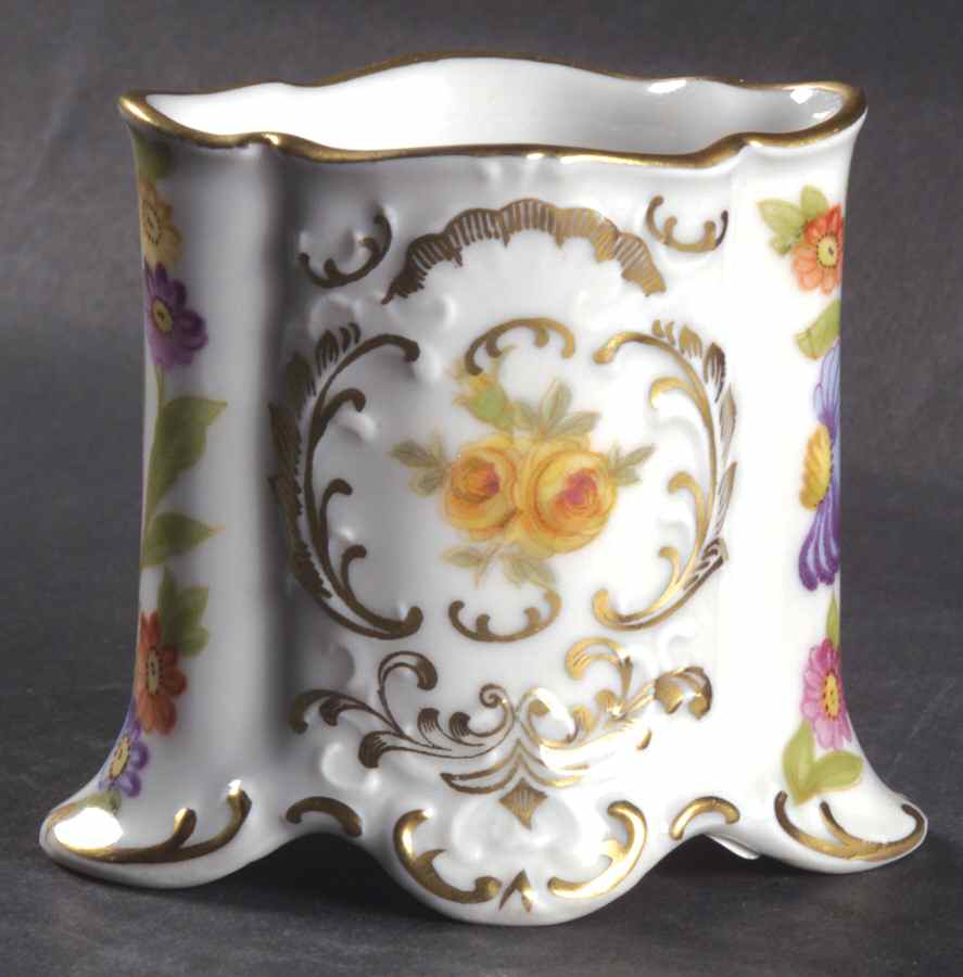 Empress Dresden Flowers Cigarette Holder by Schumann - Bavaria-1