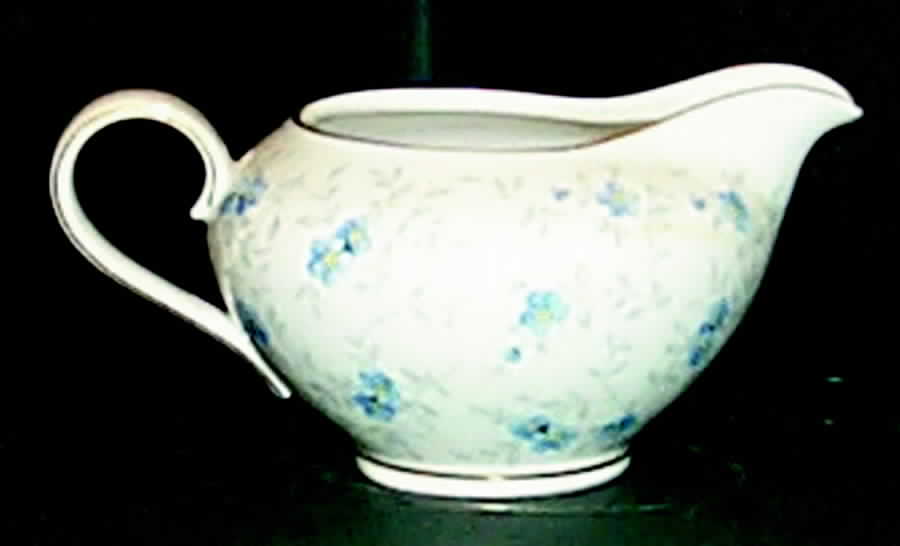 Forget Me Not (Coupe) Creamer by Schumann - Bavaria-1