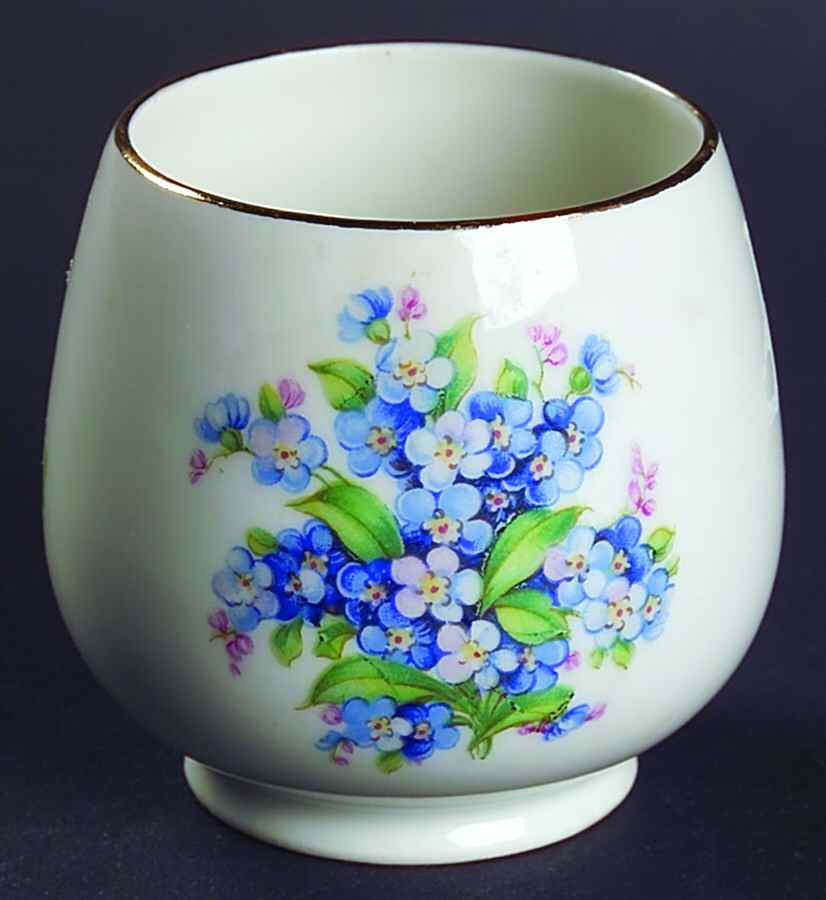 Forget Me Not (Rim, Not Pierced) Cigarette Holder by Schumann - Bavaria-1