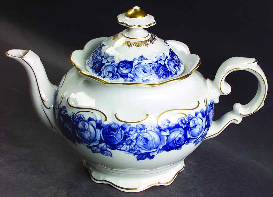 Heirloom Blue Teapot & Lid by Schumann - Bavaria-1