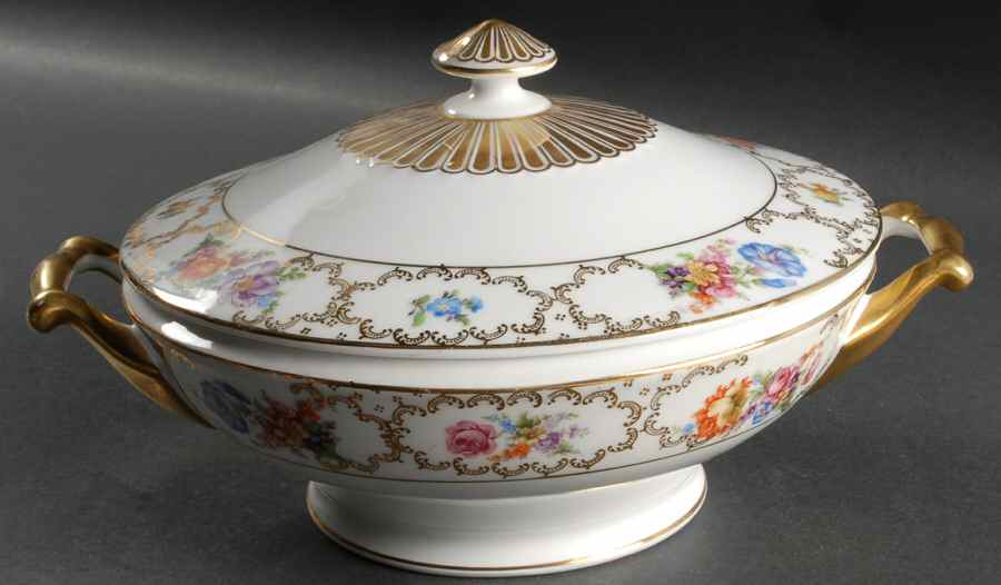 The Meissen Round Covered Vegetable by Schumann - Bavaria-1