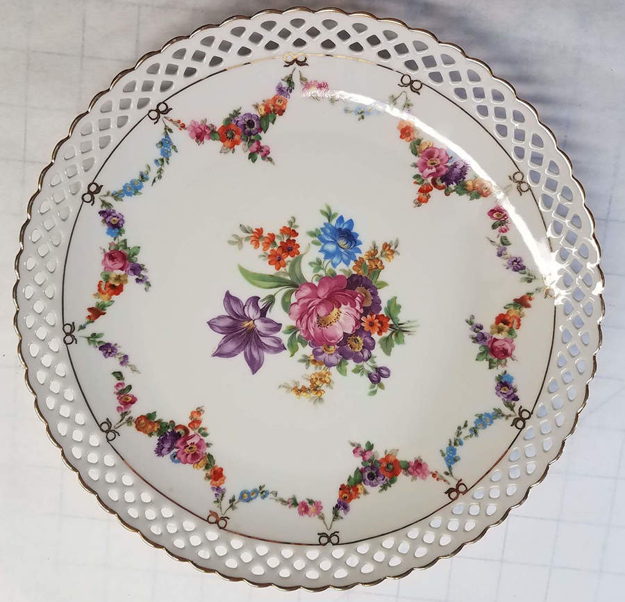 SCH106 Dinner Plate by Schumann - Bavaria-1