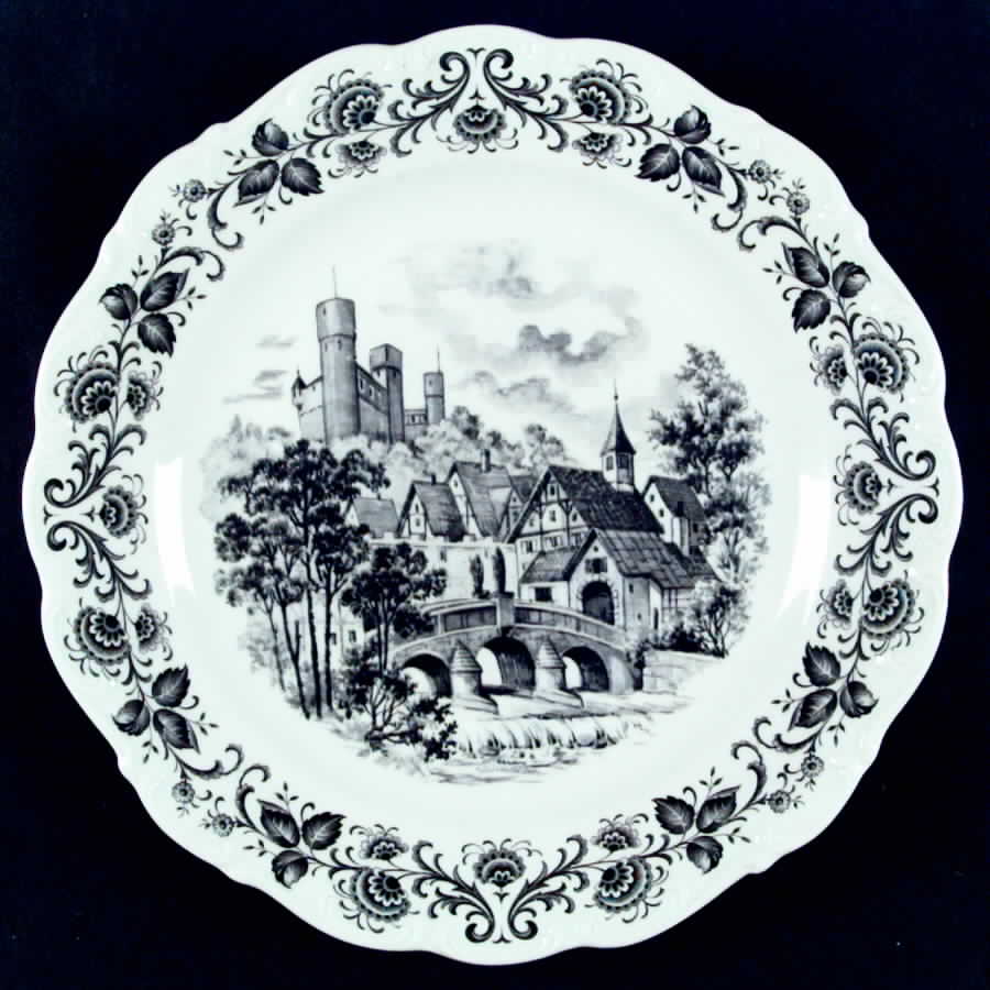 SCH49 Dinner Plate by Schumann - Bavaria-1