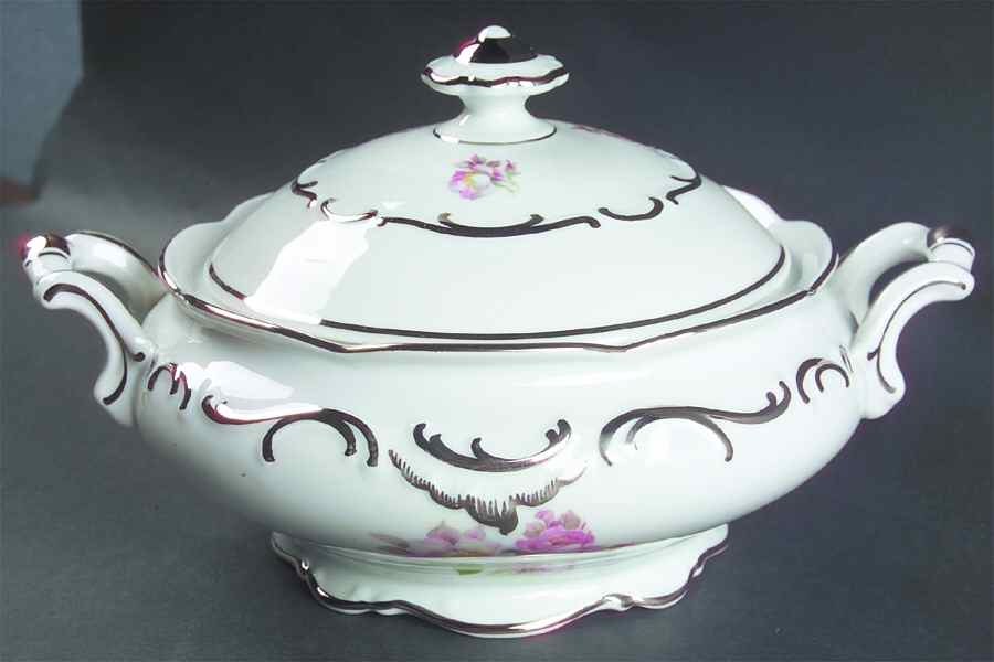 Sweet Briar Round Covered Vegetable by Schumann - Bavaria-1