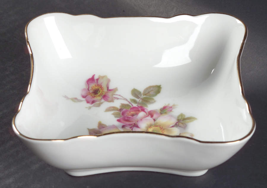 Wild Rose Scalloped (Coupe) Bon Bon by Schumann - Bavaria-1