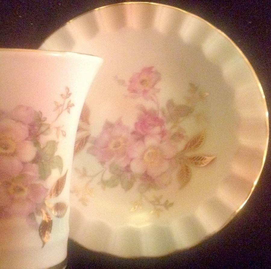 Wild Rose (Scallop, Rim, Embossed) 4" Ashtray by Schumann - Bavaria-1