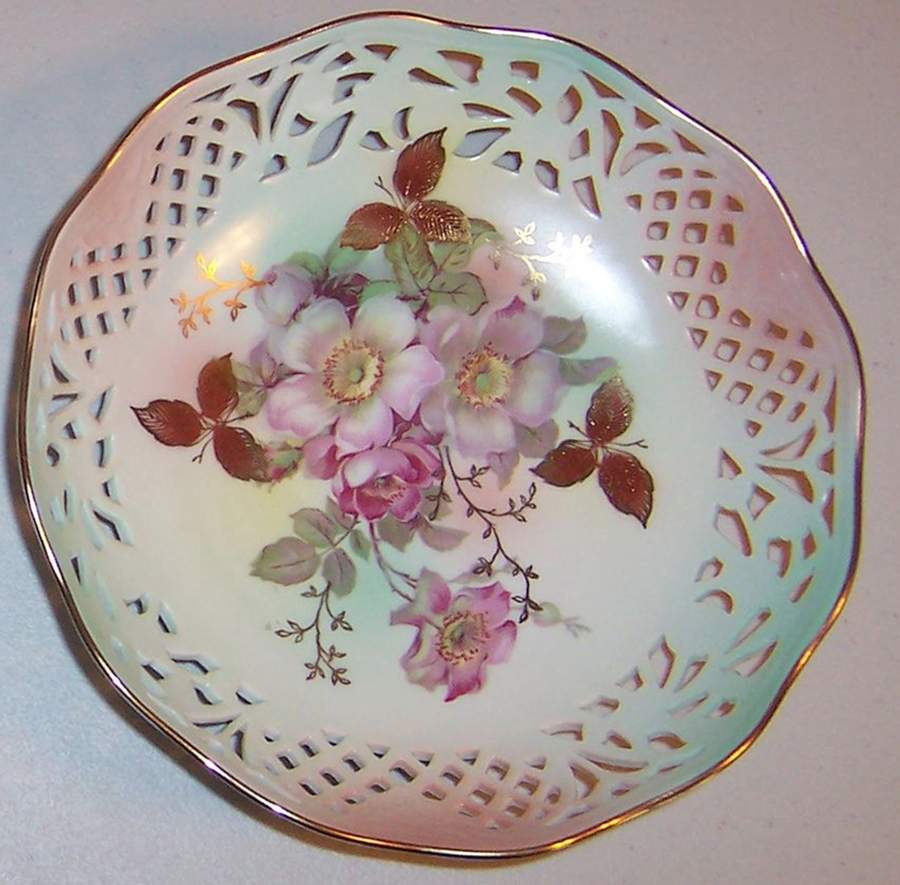 Wild Rose (Scallop, Rim, Embossed) Pierced Edge Salad Plate by Schumann - Bavaria-1