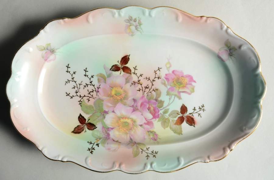 Wild Rose (Scallop, Rim, Embossed) 14" Oval Serving Platter by Schumann - Bavaria-1