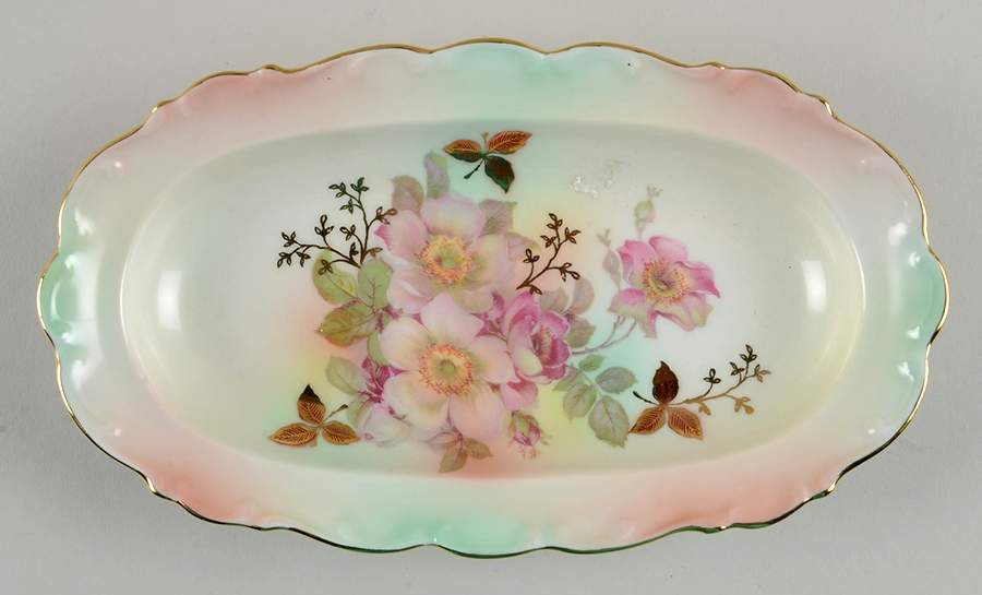 Wild Rose (Scallop, Rim, Embossed) Relish by Schumann - Bavaria-1