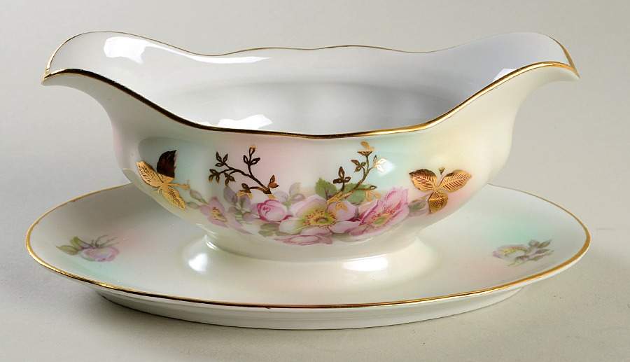 Wild Rose (Scallop, Rim, Embossed) Gravy Boat with Attached Underplate by Schumann - Bavaria-1