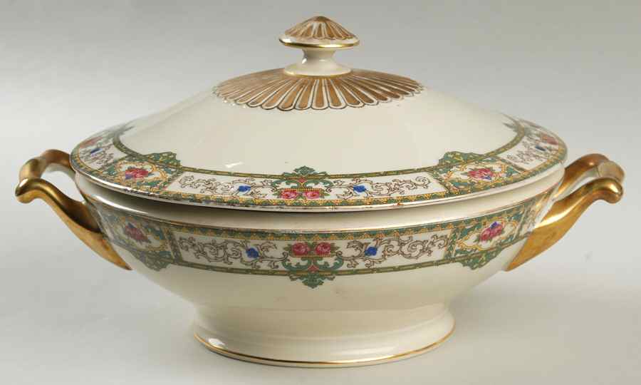 Woodmere Round Covered Vegetable by Schumann - Bavaria-1