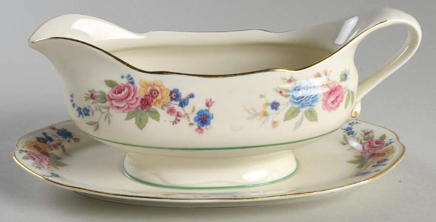 Lafayette Gravy Boat with Attached Underplate by Schlaggenwald-1