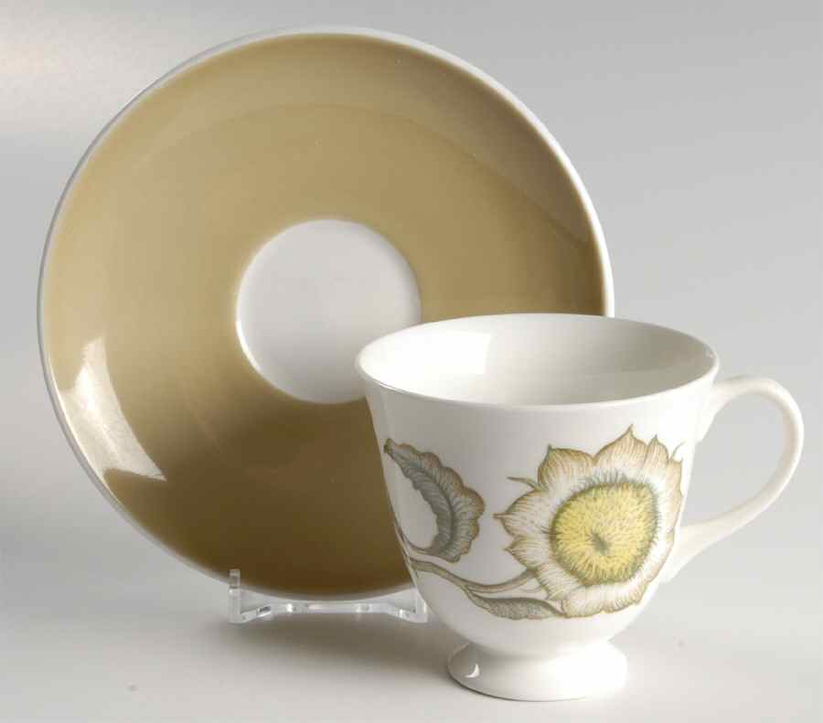 Sunflower Footed Cup & Saucer Set by Susie Cooper-1