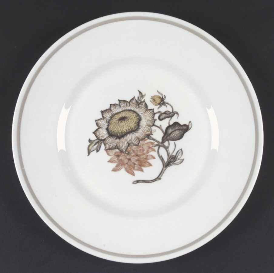 Sunflower Dinner Plate by Susie Cooper-1