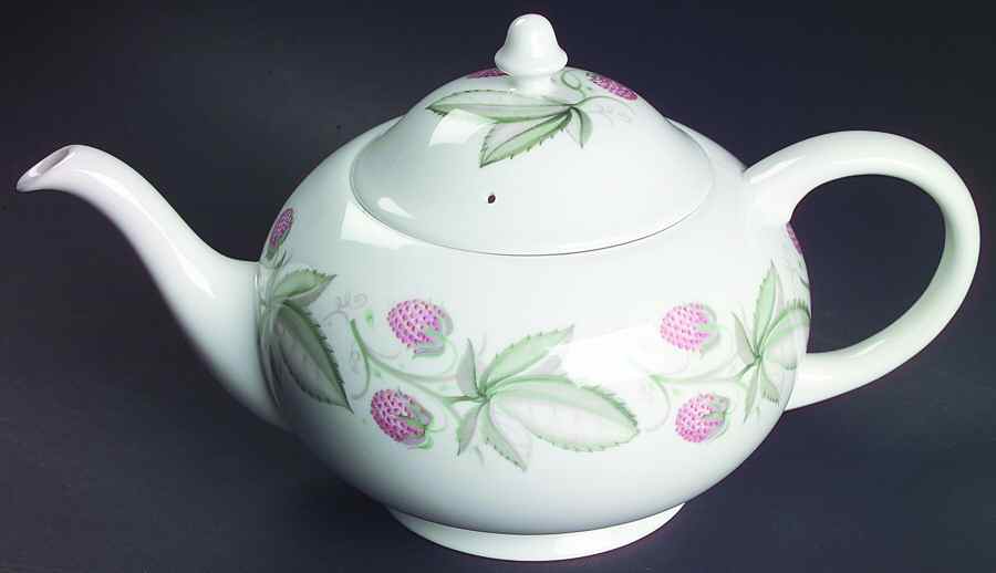 Wild Strawberry Teapot & Lid by Susie Cooper-1