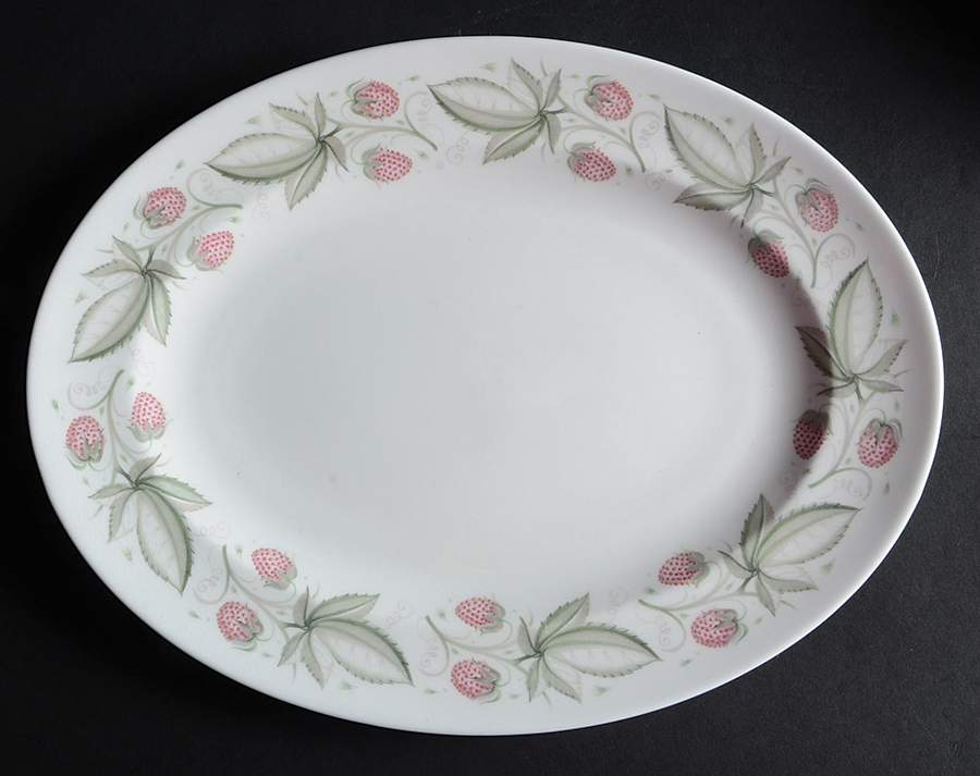 Wild Strawberry 13" Oval Serving Platter by Susie Cooper-1