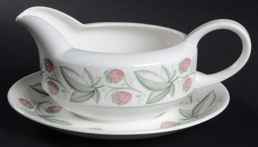 Wild Strawberry Gravy Boat & Underplate by Susie Cooper-1