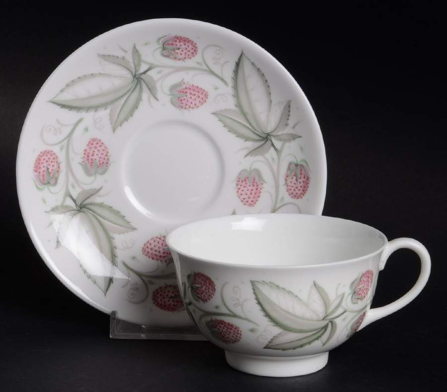 Wild Strawberry Footed Cup & Saucer Set by Susie Cooper-1