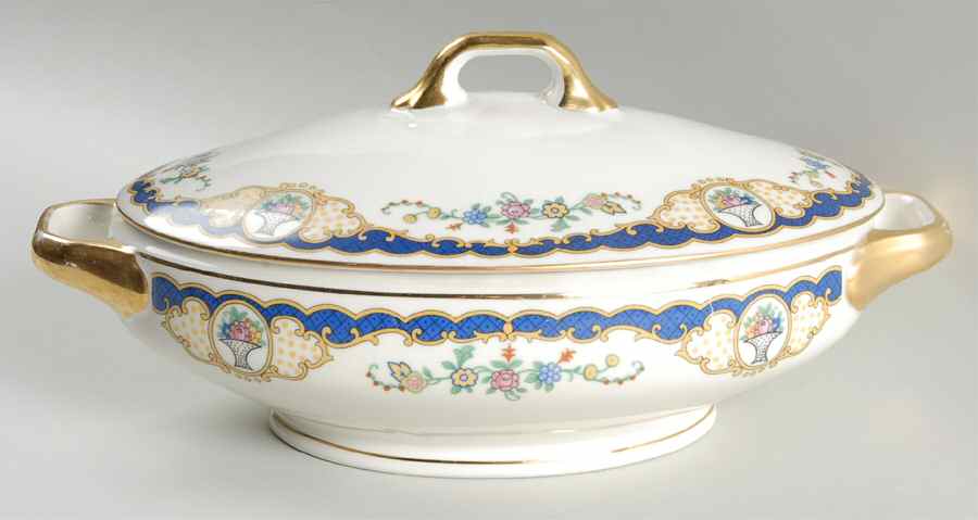 Pickwick Oval Covered Vegetable by Scherzer-1