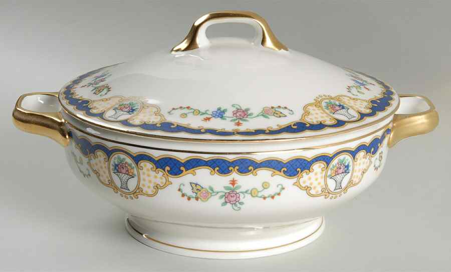 Pickwick Round Covered Vegetable by Scherzer-1