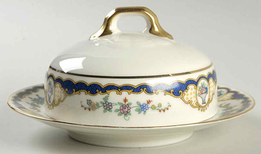Pickwick Round Covered Butter by Scherzer-1