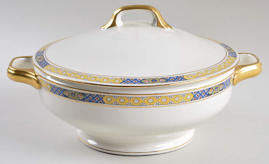 Sevilla Round Covered Vegetable by Scherzer-1
