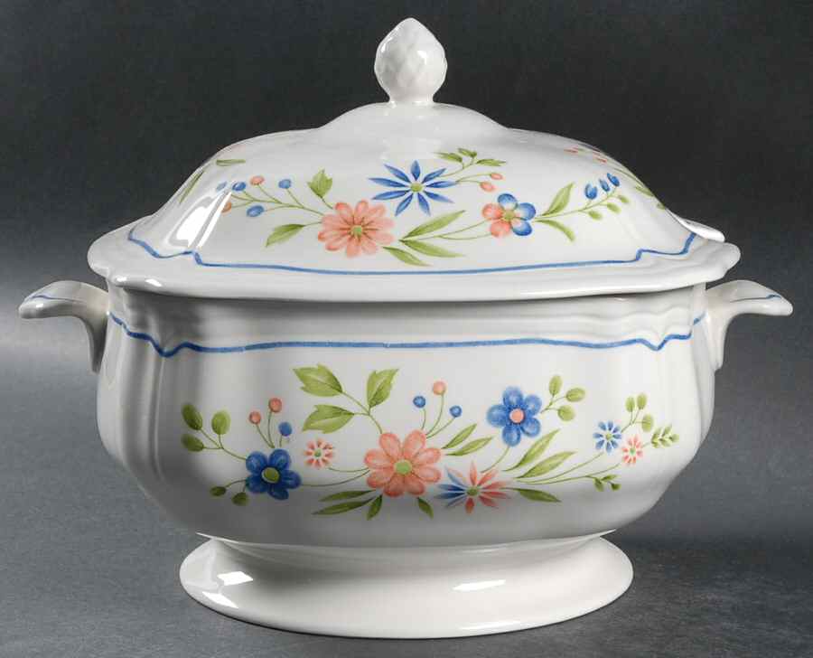 Country French Tureen & Lid w/Underplate by Sears-1