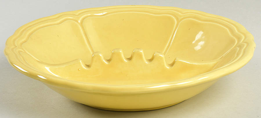 Federalist Buttercup Yellow (4239) Small Ashtray by Sears-1