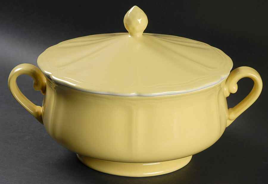 Federalist Buttercup Yellow (4239) Round Covered Vegetable by Sears-1