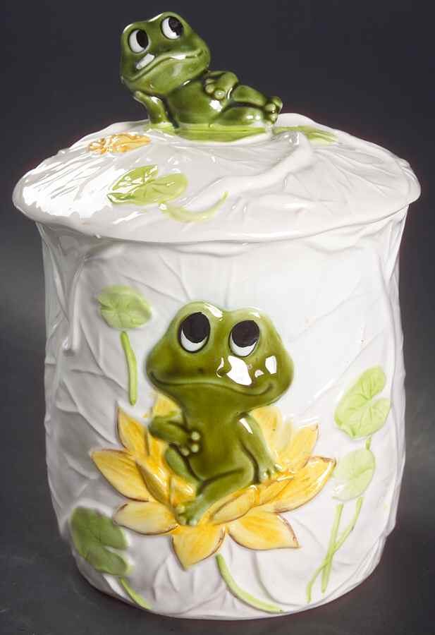 Frog Family Large Canister & Lid by Sears-1