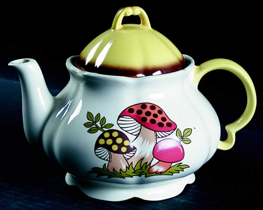 Merry Mushroom Teapot & Lid by Sears-1