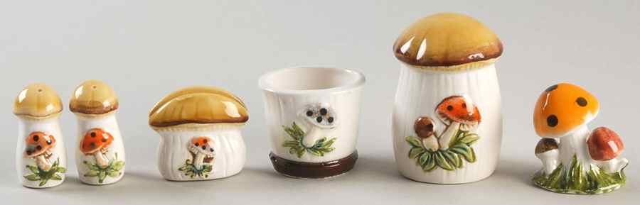 Merry Mushroom (6 Piece)  Boxed Miniature Ornament Set by Sears-1
