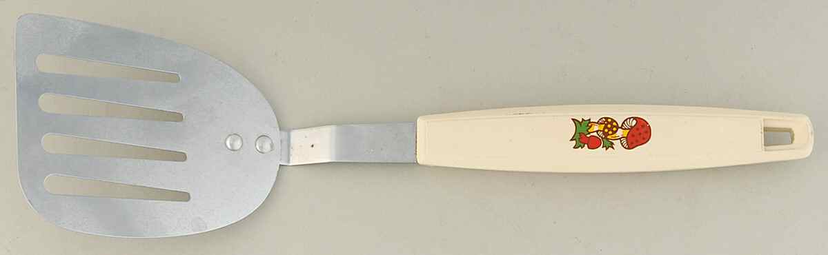 Merry Mushroom Small Metal Spatula with Plastic Handle by Sears-1