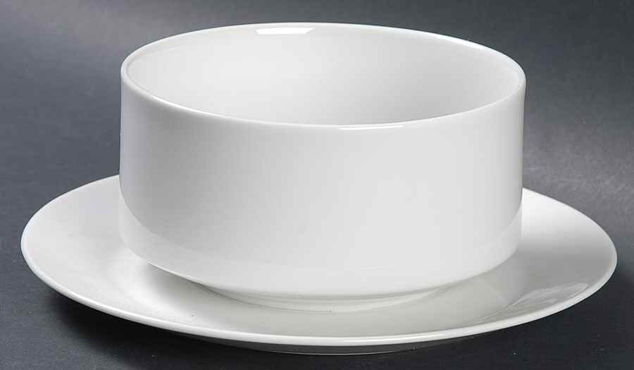New Moon Gravy Boat with Attached Underplate by Sears-1