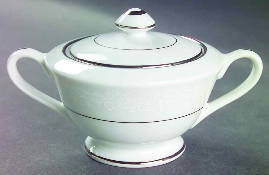 Audrey Sugar Bowl & Lid by Seizan-1