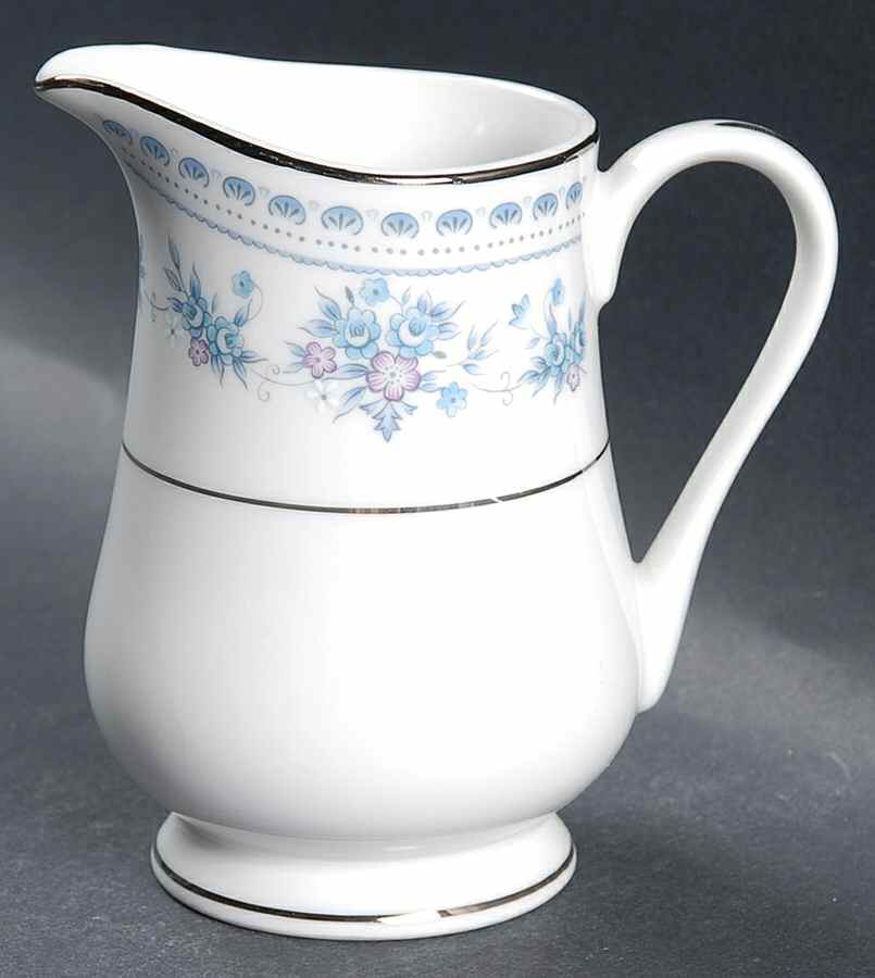 Blue Dawn Creamer by Seizan-1