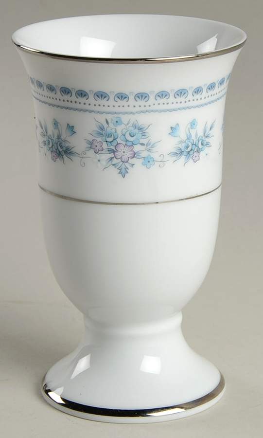 Blue Dawn China Goblet by Seizan-1